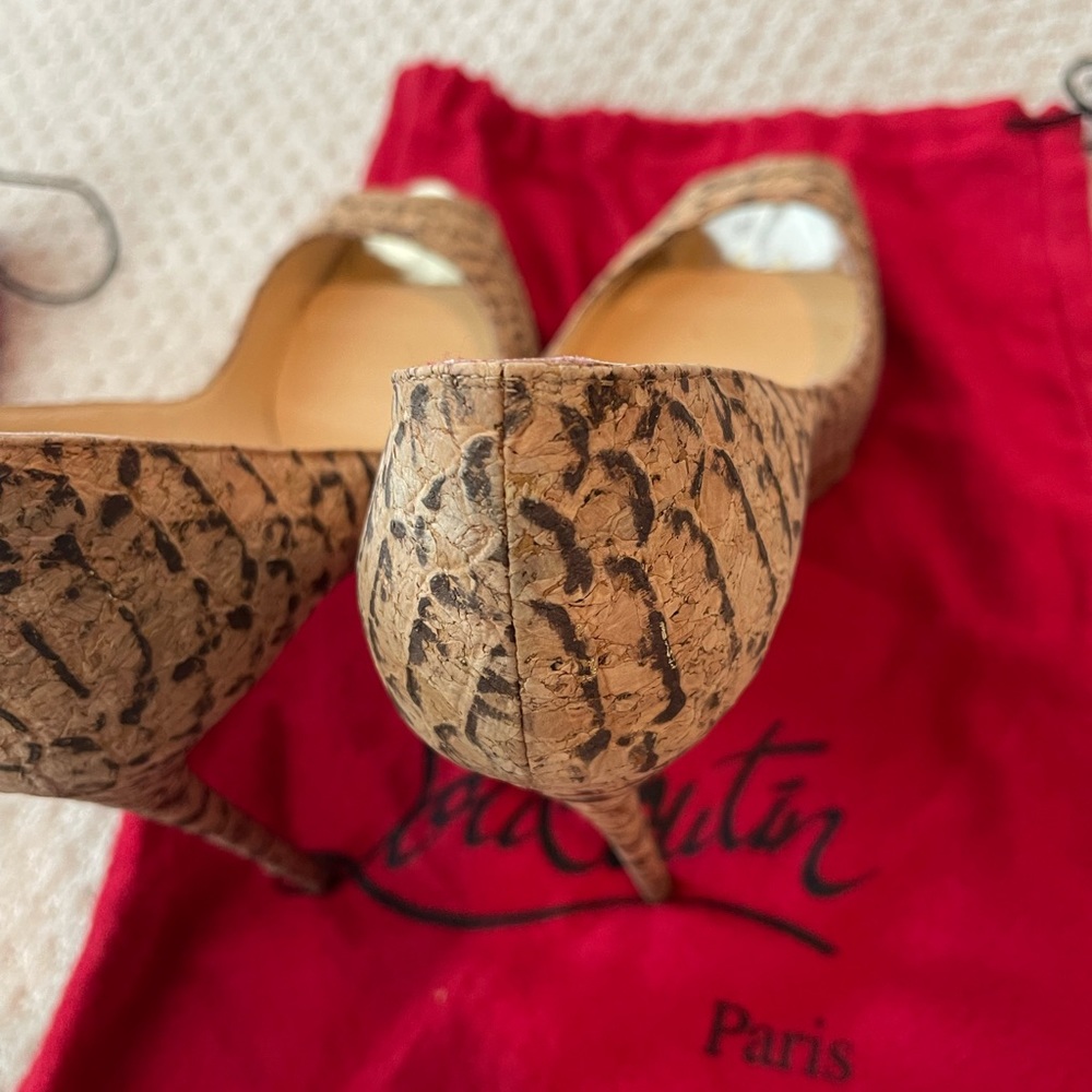 Christian Louboutin Size 35 “New Very Prive” Pumps - Picture 6 of 12